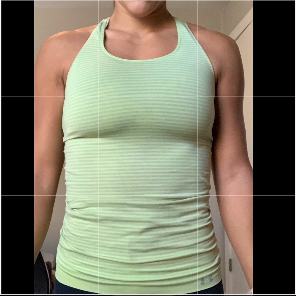 Under armour tank size small
